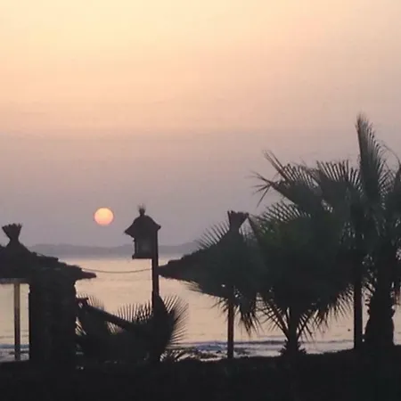 Lima Waikiki Apartment *